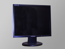 Samsung 740N 17″